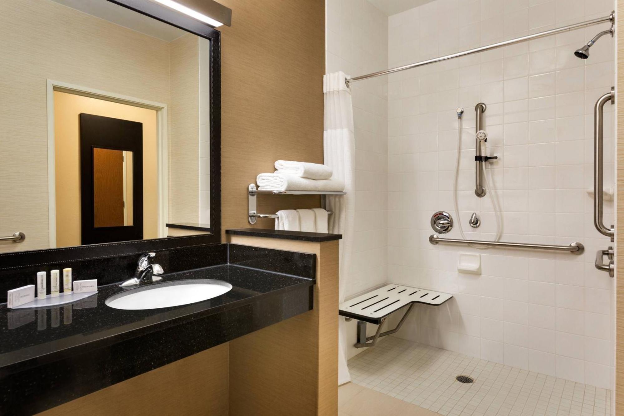 Fairfield Inn & Suites By Marriott Toledo Maumee Esterno foto