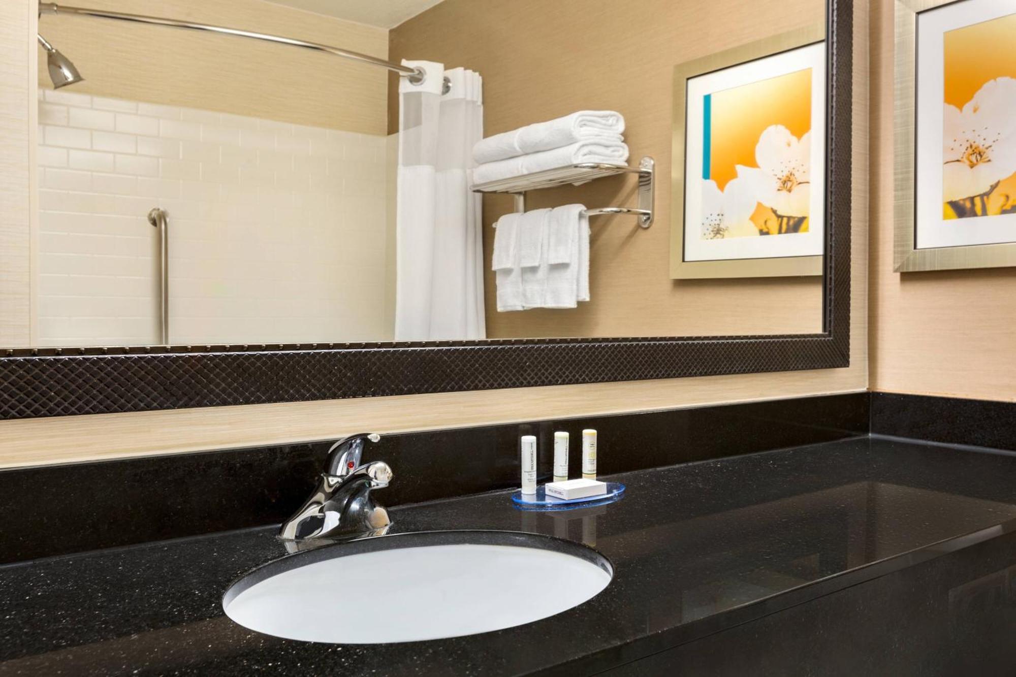 Fairfield Inn & Suites By Marriott Toledo Maumee Esterno foto