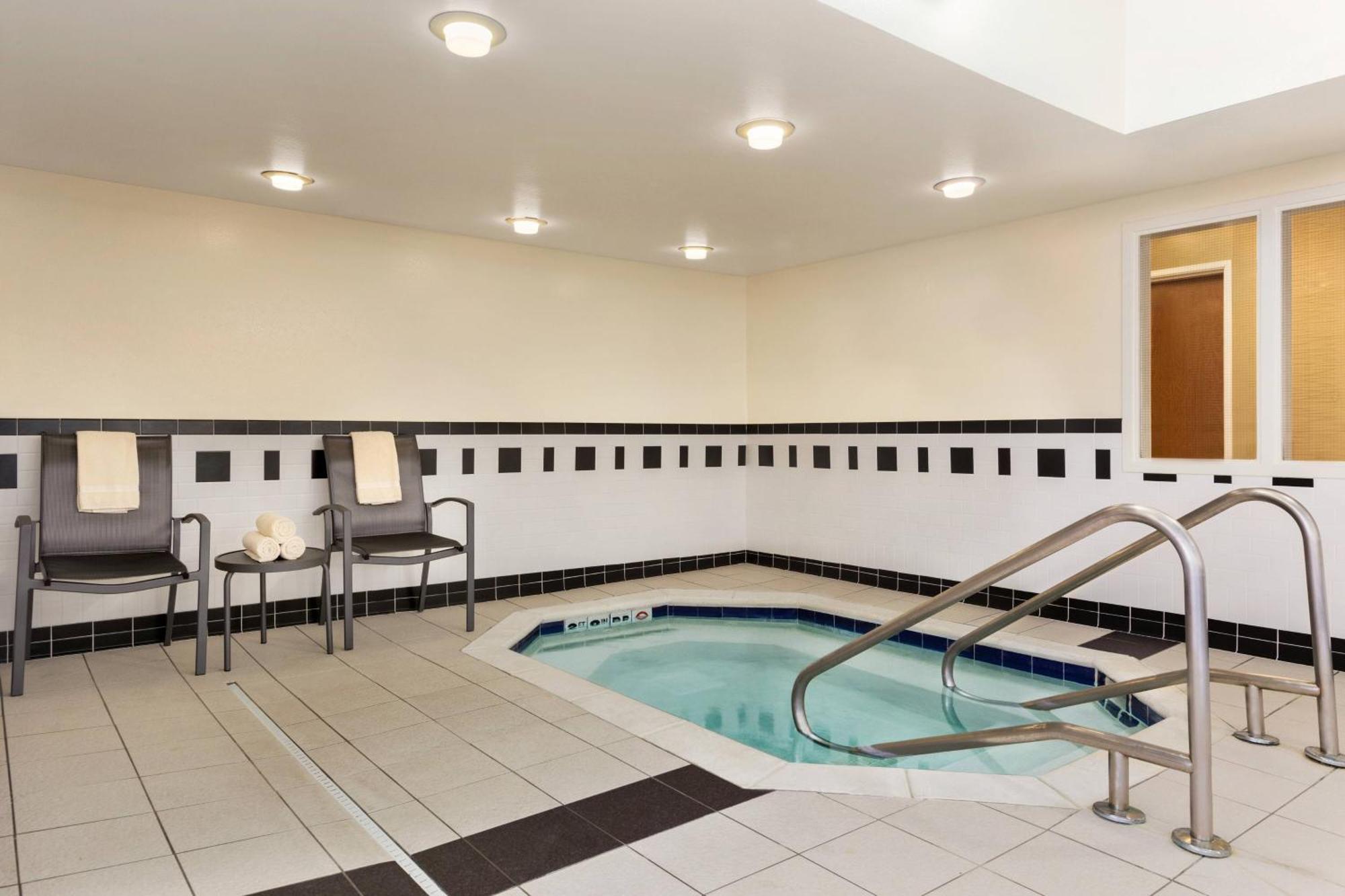 Fairfield Inn & Suites By Marriott Toledo Maumee Esterno foto